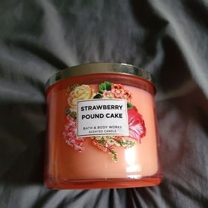Strawberry Pound Cake candle